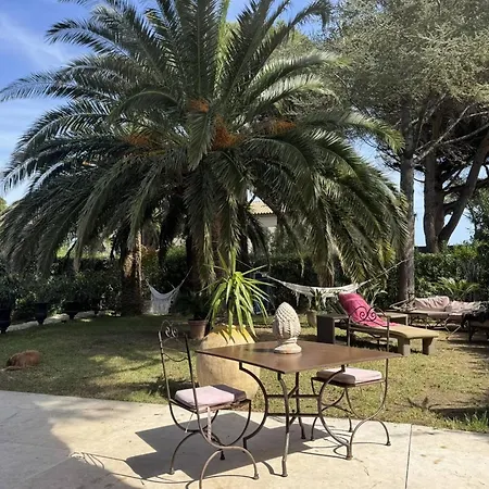 Equipee Avec Jardin A 50m De La Et Commerces *